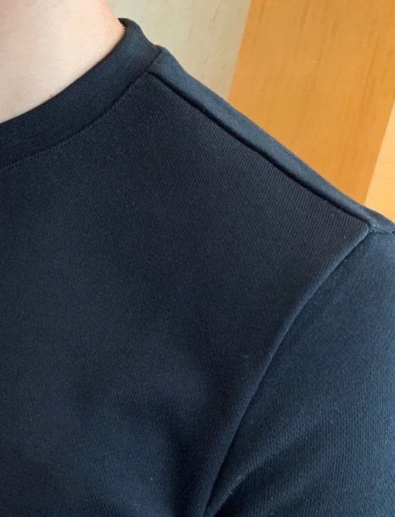 🅿️380 [LV Louis Vuitton] (Fat Man Gospel) hot-selling suit is coming. Focus on the original version of the official website. 2025 new hot-selling sweatshirt suit. The original order is hard to buy🇭🇰. It is the meticulous work of top designers for a fitting and perfect upper body effect. All-natural high-quality Roman cotton 100%, close-fitting comfort, noble and elegant! Original hardware embodies elegance and nobility! Counter size: M-5XL (maximum wear up to 220 pounds)
